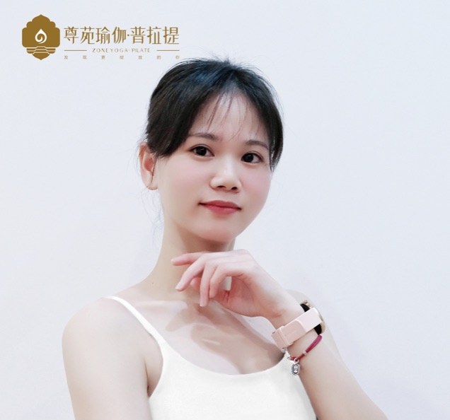 冯树珍 · 尊苑瑜伽普拉提普拉提老师